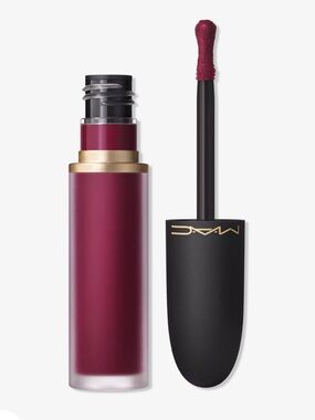 BNIB Mac powder, kiss, lipstick in shade, burning love